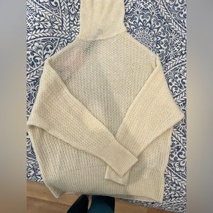 Zara New sweater white M-size